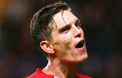 Arsenal hỏi mua Daniel Agger thay thế Vermaelen