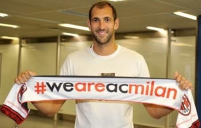 Chuyển Nhượng 13/8: Diego Lopez CHÍNH THỨC gia nhập AC Milan