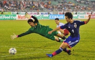 Thủ môn U19 Việt Nam đi lên từ bóng đá phủi