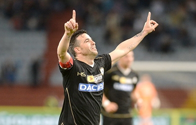 Di Natale lập ‘bàn tay nhỏ’ ở tuổi 36