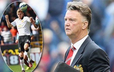 Học trò tán đồng Van Gaal không thay đổi sơ đồ 3-5-2