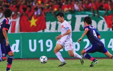 HLV U19 Nhật Bản: Công Phượng thi đấu quá nhiều và đã kiệt sức
