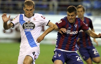 Video clip bàn thắng: Eibar 0-1 Deportivo La Coruna (Vòng 3 - VĐQG Tây ban Nha 2014/15)