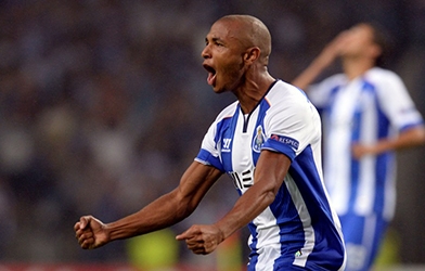 Tân binh Porto đi vào lịch sử Champions League
