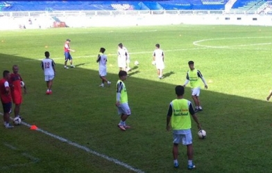 U19 Việt Nam hào hứng với buổi tập đầu tiên trên sân Pleiku