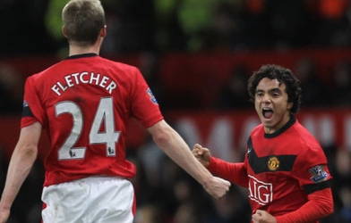 Cầu thủ Man Utd bàn chiến thuật chơi bóng cả đêm