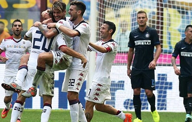 Vòng 5 Serie A 14/15: Inter thua sốc, Milan hòa thất vọng