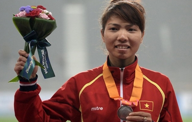 Rớt nước mắt với tấm HCB môn điền kinh của Bùi Thị Thu Thảo