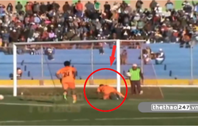 VIDEO: Bị đánh hội đồng vì ăn mừng sỉ nhục đối phương