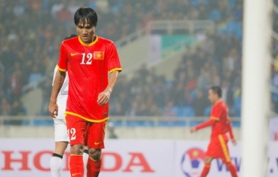 VIDEO: Xem lại trận thua muối mặt 0-2 của ĐT Việt Nam trước Philippines tại AFF Cup 2010