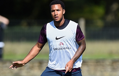 Man City, Arsenal ‘chết mê chết mệt’ sao U21 Anh