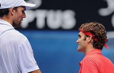 Basel Open 2014: Hạ gục 'gã khổng lồ' Karlovic, Federer vào CK