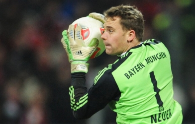 VIDEO: Màn trình diễn đẳng cấp của Neuer giúp Bayern tiếp tục bất bại