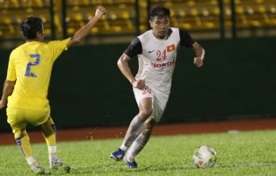 Đá 10 người, ĐTVN vẫn thắng đậm QNK.Quảng Nam