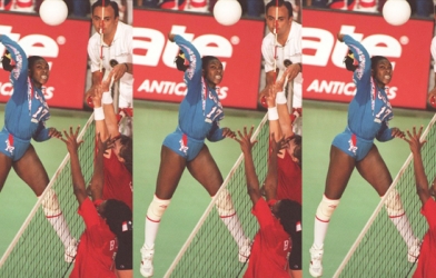 VIDEO: Huyền thoại bật nhảy đến 3m39 của bóng chuyền nữ Cuba