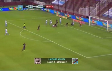 Trọng tài bị quây đánh vì cho bù giờ 9 phút