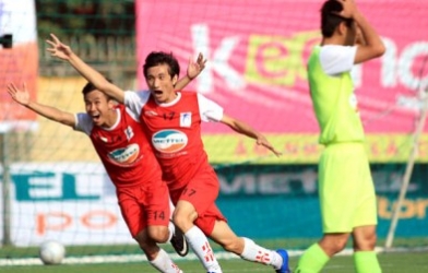 Đồng môn của Công Phượng dừng chân tại bán kết