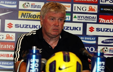 HLV ĐT Lào bất ngờ hạ thấp sức mạnh của ĐT Việt Nam