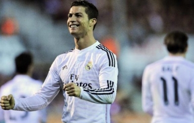 VIDEO: Ronaldo nổ súng, Real Madrid duy trì mạch chiến thắng