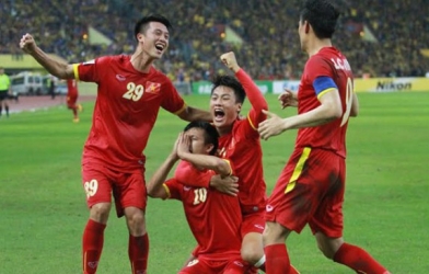 Video clip bàn thắng: Malaysia 1-2 Việt Nam - Ngược dòng ấn tượng