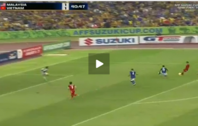 VIDEO: Phút 41' - Hoàng Thịnh bỏ lỡ cơ hội đáng tiếc