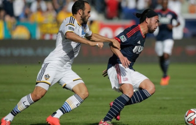 Lee Nguyễn cùng New England lỡ chức vô địch MLS 2014