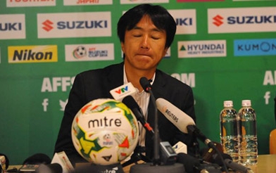 Nhìn từ thất bại của ĐT Việt Nam: Tiếc cho HLV Miura