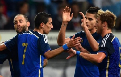 Di Maria tiến cử đồng đội trên ĐT Argentina cho Van Gaal