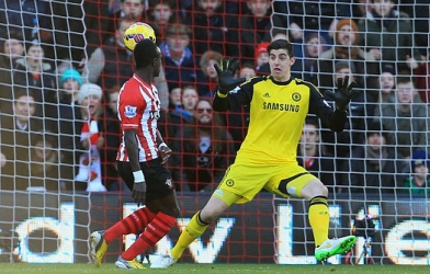Southampton 1-1 Chelsea: Hazard giải cứu The Blues