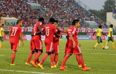 Vùi dập Đồng Tháp, B.Bình Dương khẳng định sức mạnh tại V-League 2015