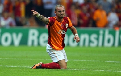Juventus bỏ cuộc MU lại rộng đường chiêu mộ Sneijder