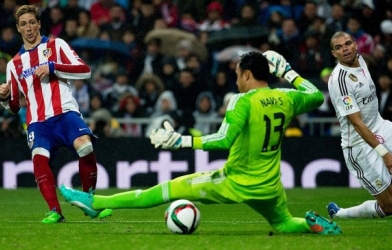 Video clip bàn thắng: Real Madrid vs Atletico Madrid - CR7 bị lu mờ, Torres tỏa sáng