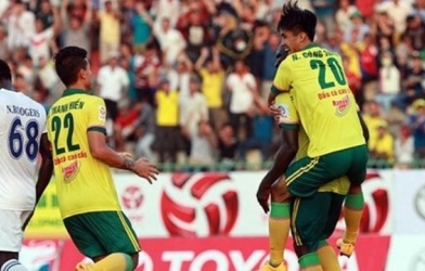 Video clip bàn thắng: Đồng Tháp 4-1 Đồng Nai - 3 điểm trọn vẹn