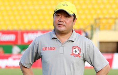 HLV Trương Việt Hoàng tự tin đánh bại HAGL trên sân Lạch Tray