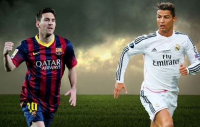 VIDEO: 2 pha sút pen giống nhau đáng kinh ngạc của Messi và Ronaldo