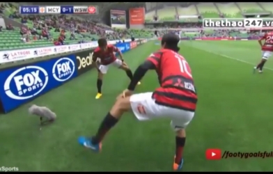 VIDEO: Siêu phẩm và màn ăn mừng hài hước chỉ có ở Nhật Bản