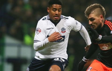 VIDEO: Hợp đồng cho mượn của M.U lập siêu phẩm nã đại bác trong trận ra mắt