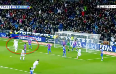 VIDEO: Phản ứng khó hiểu của Ronaldo khi Bale ghi bàn mở tỷ số