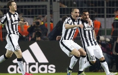 Dortmund 0-3 Juventus: Tevez tỏa sáng rực rỡ