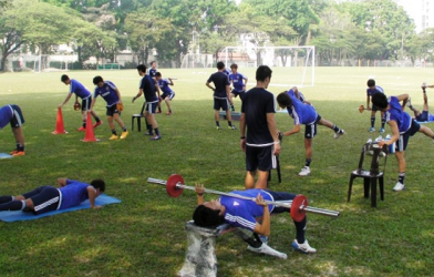 Choáng với sức tập của U23 Nhật Bản