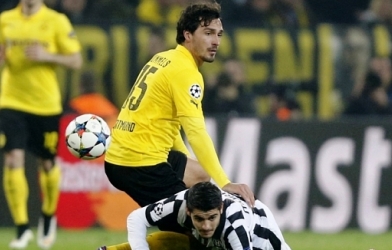 Hummels: 'Tôi chưa hề hứa sẽ gia nhập MU'