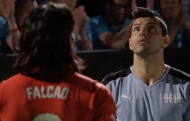 Falcao và Aguero háo hức so tài trước trận derby Manchester