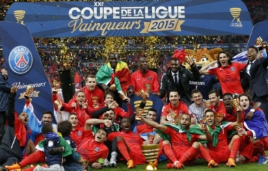 Ibrahimovic lập cú đúp, PSG có danh hiệu đầu tiên trong mùa