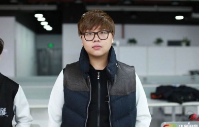 Rời bệnh viện, Pawn cứu EDG khỏi một trận thua