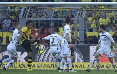 Video clip bàn thắng: Dortmund 3-0 Paderborn (VĐQG Đức 2014/15)