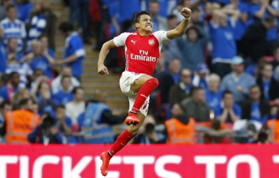 Vượt Man Utd, Arsenal đi vào lịch sử FA Cup