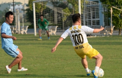 Bằng Kiều - 'Đại ca điếu cày' của giới đá phủi