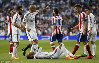 VIDEO: Lối chơi đầy tiểu xảo và bạo lực của các cầu thủ Atletico