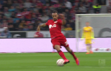 VIDEO: Pha solo kiến tạo đẳng cấp nhất tuần qua