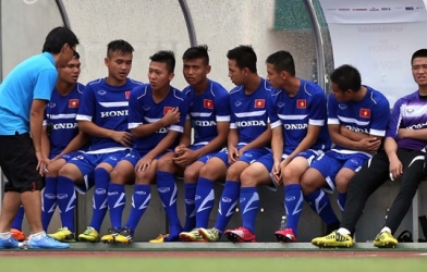 HLV Miura cho toàn đội U23 Việt Nam đi kiểm tra sức khỏe